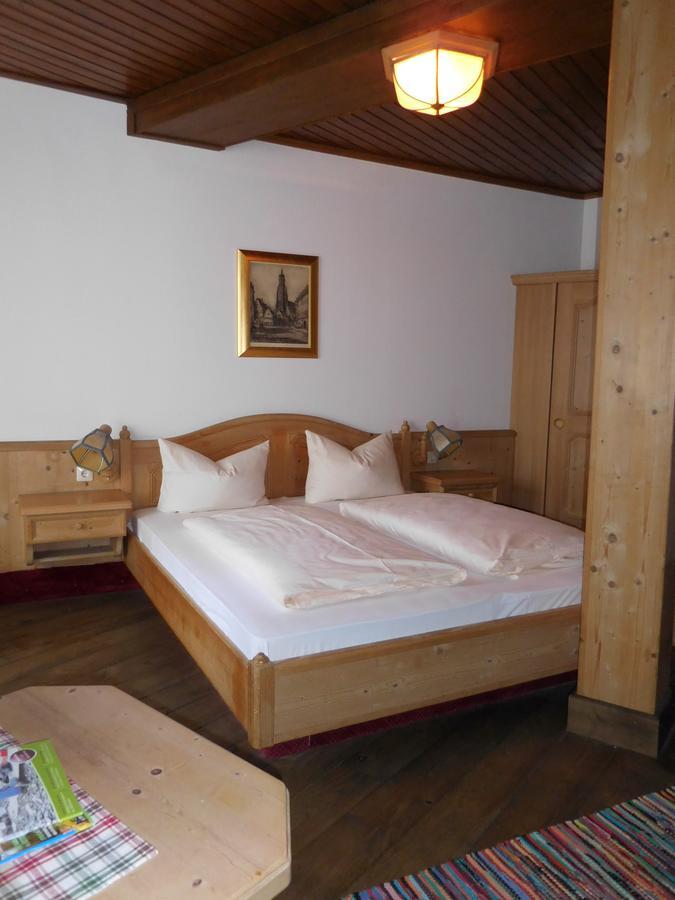 Kaiserhof Hotel Sonne Nördlingen Exteriör bild